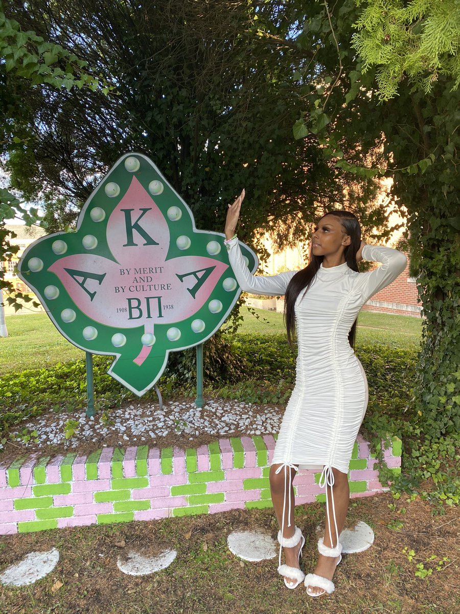 yannateebee's tweet image. Living Oh So PRETTY 💗💚
114 V.I.P.S.
#89 #BetaPi #myasu