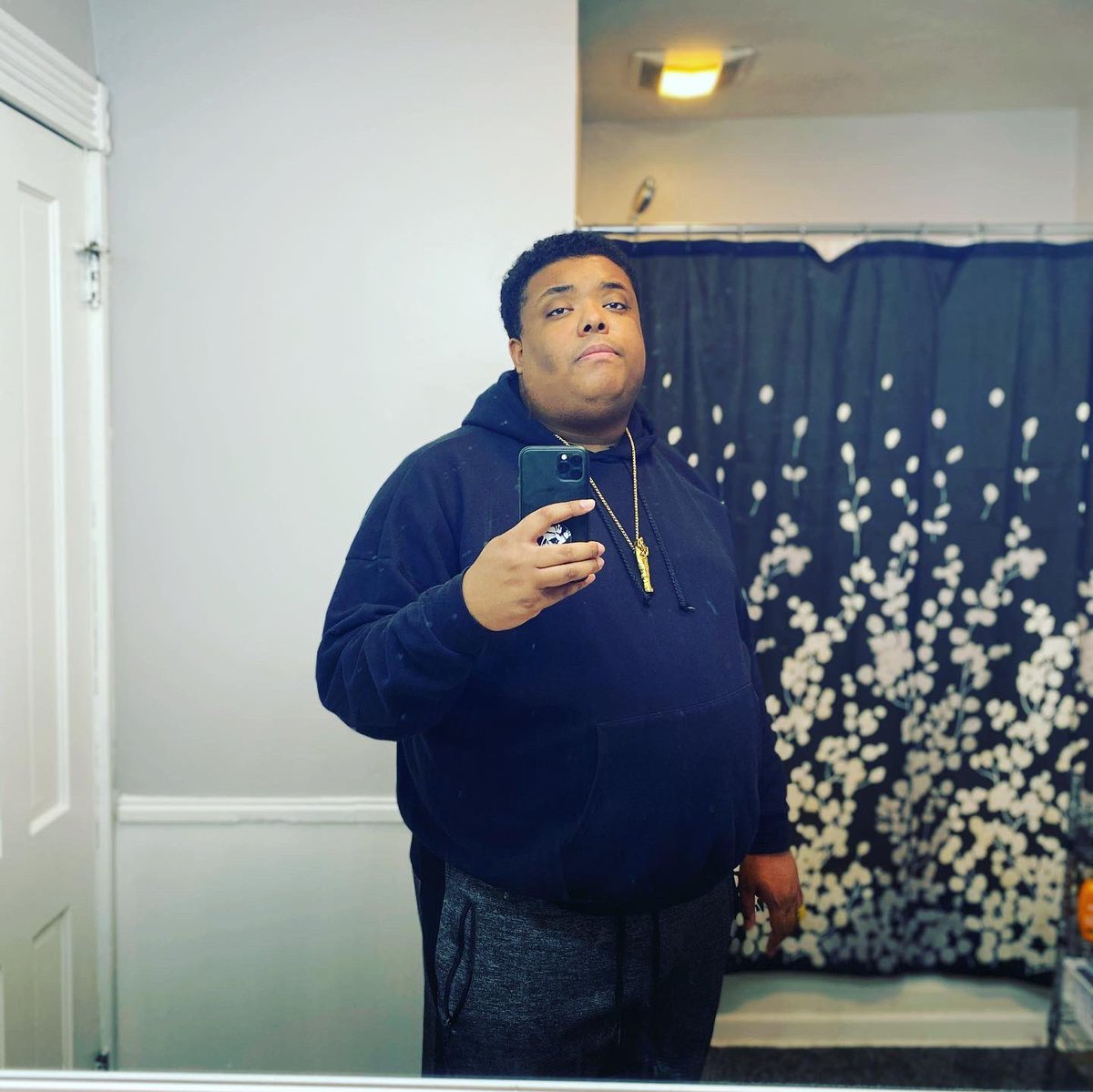 PresidentBlue's tweet photo. Gold accent off the Black King,
Black accent off the Golden Pharaoh 
#InfamousCollective https://t.co/0IuIc0KQeF
