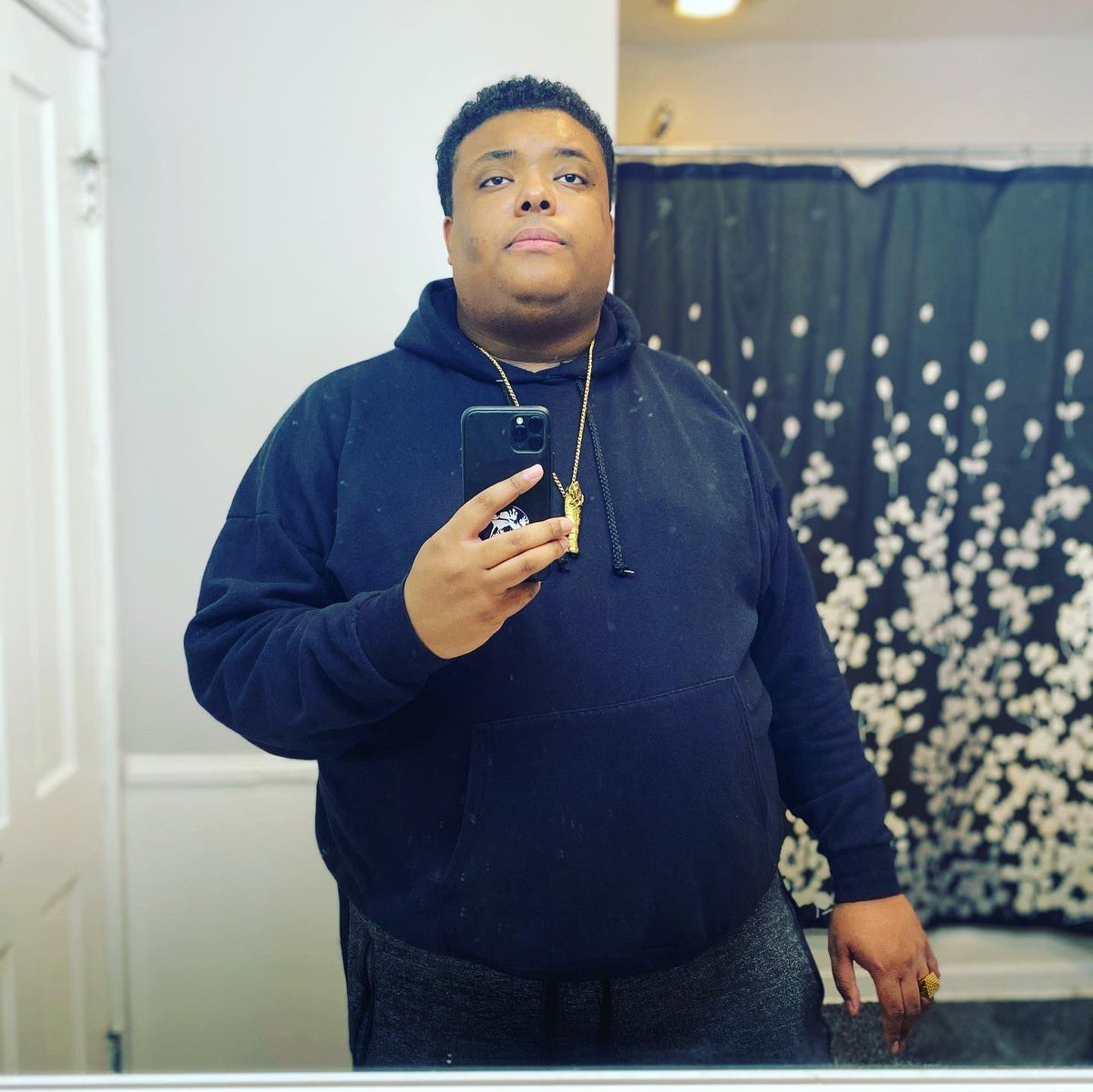 PresidentBlue's tweet photo. Gold accent off the Black King,
Black accent off the Golden Pharaoh 
#InfamousCollective https://t.co/0IuIc0KQeF