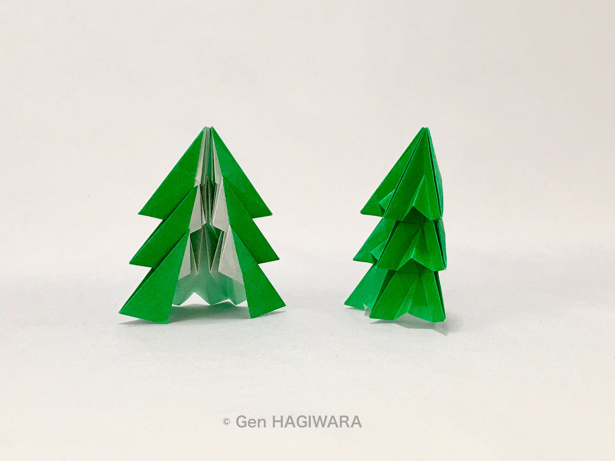 げん クリスマスハーフツリー クリスマスツリーが折るの大変すぎてもうこれで良くね と半分の等分数で折ったもの 実はこっちの方 が好き 上から見ると半円なのでハーフツリー 2つ合わせると一周します より先行作品がありそうですがやはり見つけられず げん クリスマスハーフツリー クリスマスツリーが折るの大変すぎてもうこれで良くね と半分の等分数で折ったもの 実はこっちの方 が好き 上から見ると半円なのでハーフツリー 2つ合わせると一周します より先行作品がありそうですがやはり見つけられず