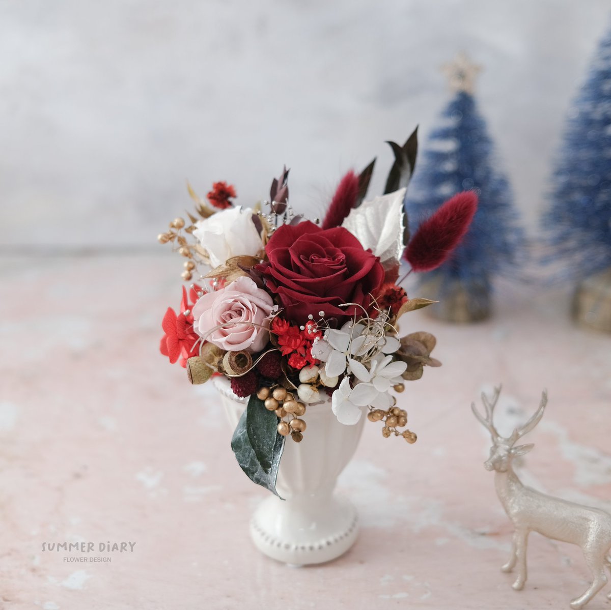 #크리스마스센터피스
트리가 지겨울 땐 이런 미니 센터피스로 데코해보세요🥰