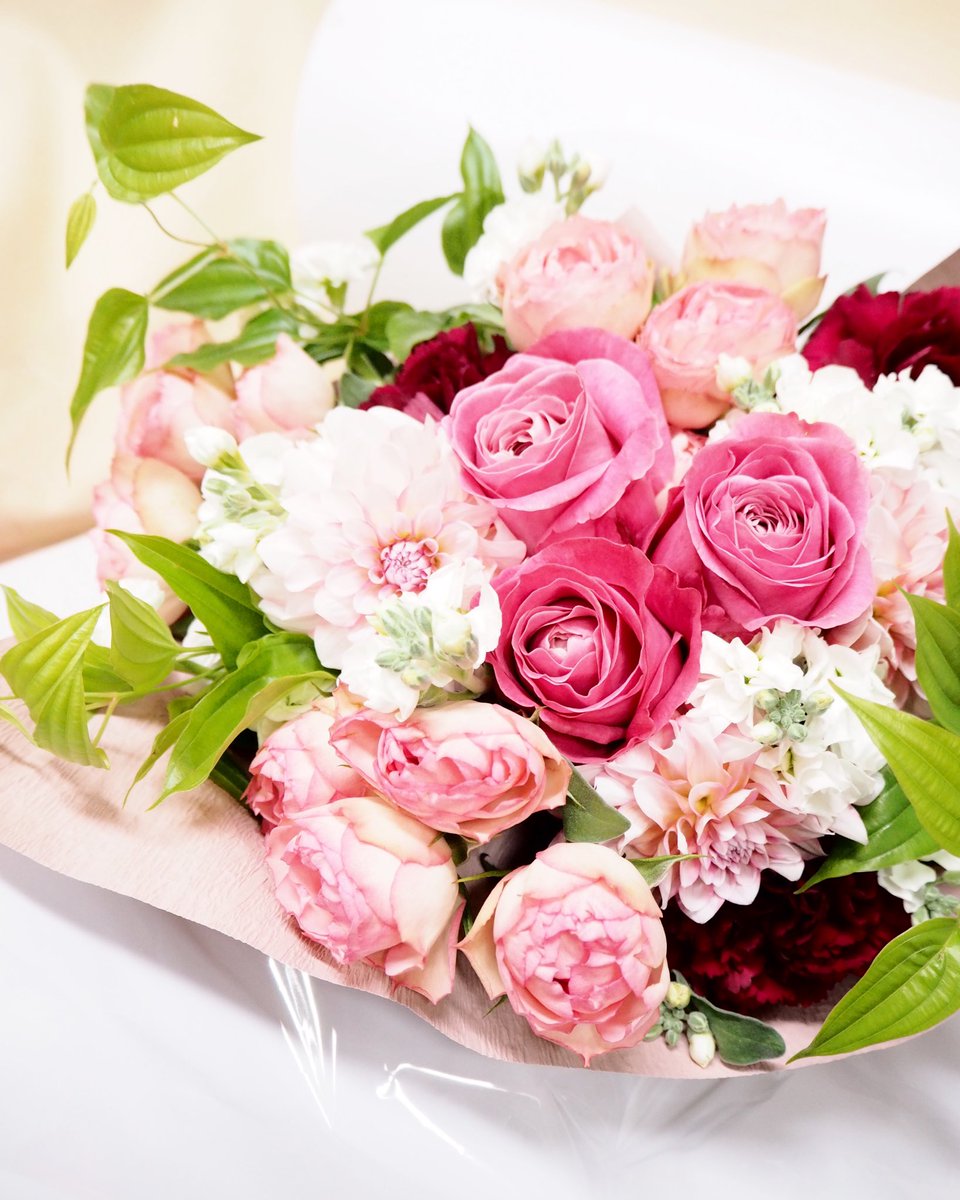 Flower Liberte リベルテ V Twitter 結婚記念日に贈られます おめでとうございます Flower Arrangement Bouquet Gift Pink Anniversary 花 ギフト 花束 記念日 アレンジメント ピンク 花の好きな人と繋がりたい 花のある生活 花のある暮らし 花屋 Flower Liberte リベルテ V Twitter 結婚記念日に贈られます おめでとうございます Flower Arrangement Bouquet Gift Pink Anniversary 花 ギフト 花束 記念日 アレンジメント ピンク 花の好きな人と繋がりたい 花のある生活 花のある暮らし 花屋