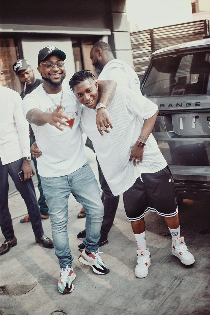 BellaShmurda's tweet photo. More life Baddest! @davido ❤️🎉 https://t.co/Erxpk0ytZ3