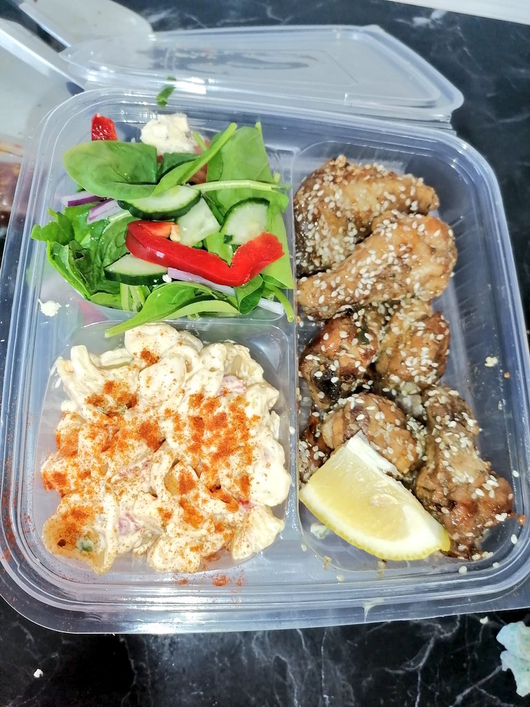  @GogoMagosha's homemade meals is a must have. Chef's kisses all around 