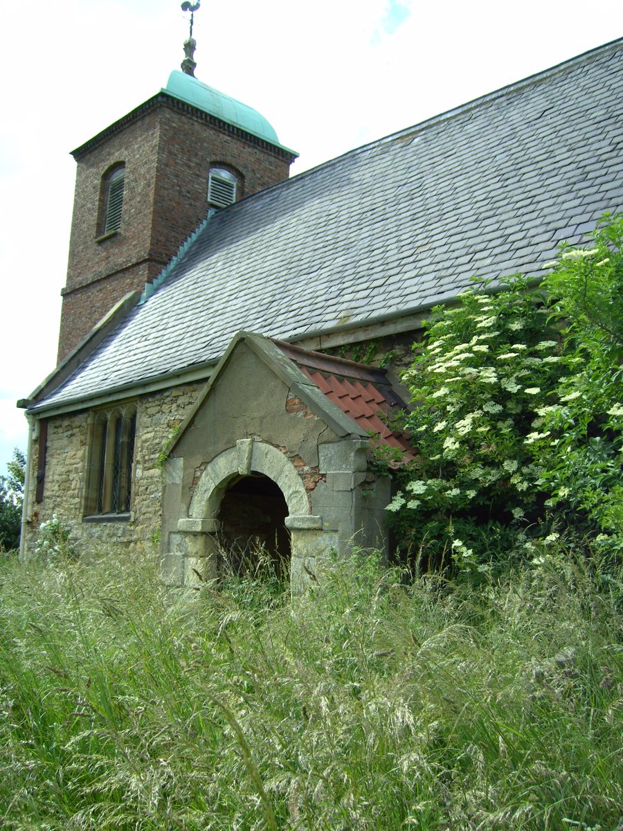 Barmby on the Marsh, Yorkshire, where we recently adopted St Helen's church, was solely held by the Bishop of Durham in 1086.‘Barnebi' only had a handful of households, but it was one of about 2,000 settlements in England recorded as having a church, and it also had a priest.6/