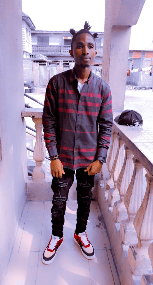 walefundz's tweet photo. Happy birthday to me 🔌💯💛 https://t.co/EzsuYJmwiF