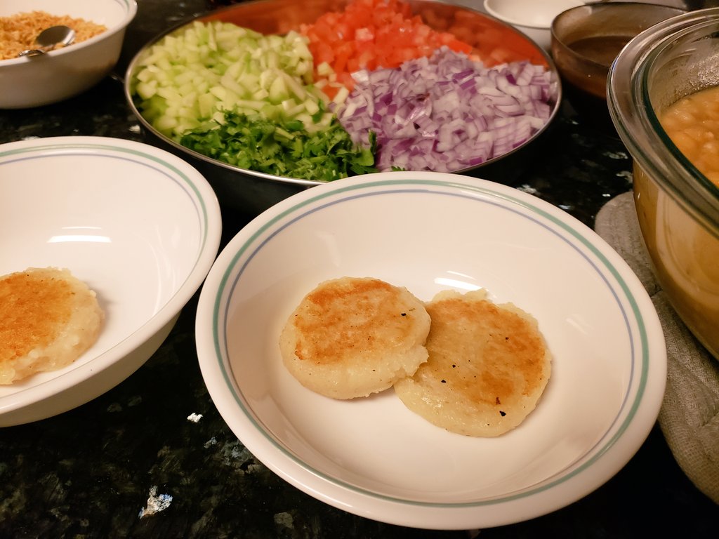 umamithun's tweet image. Ragda Patties from scratch including omapodi. #FridayMood #FridayCooking #Friday #RagdaPatties