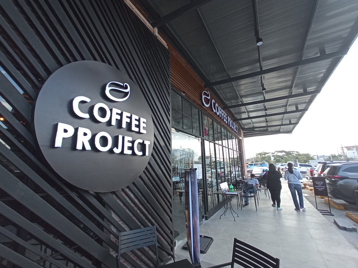 itsFridayTV_'s tweet photo. Opening Day of Coffee Project here in Cabanatuan! Its literally one Tumbling away from my home!!! 🤣

#CoffeeProjectPH #CoffeeProjectCabanatuan
#AllHome https://t.co/hcmakpAYL2