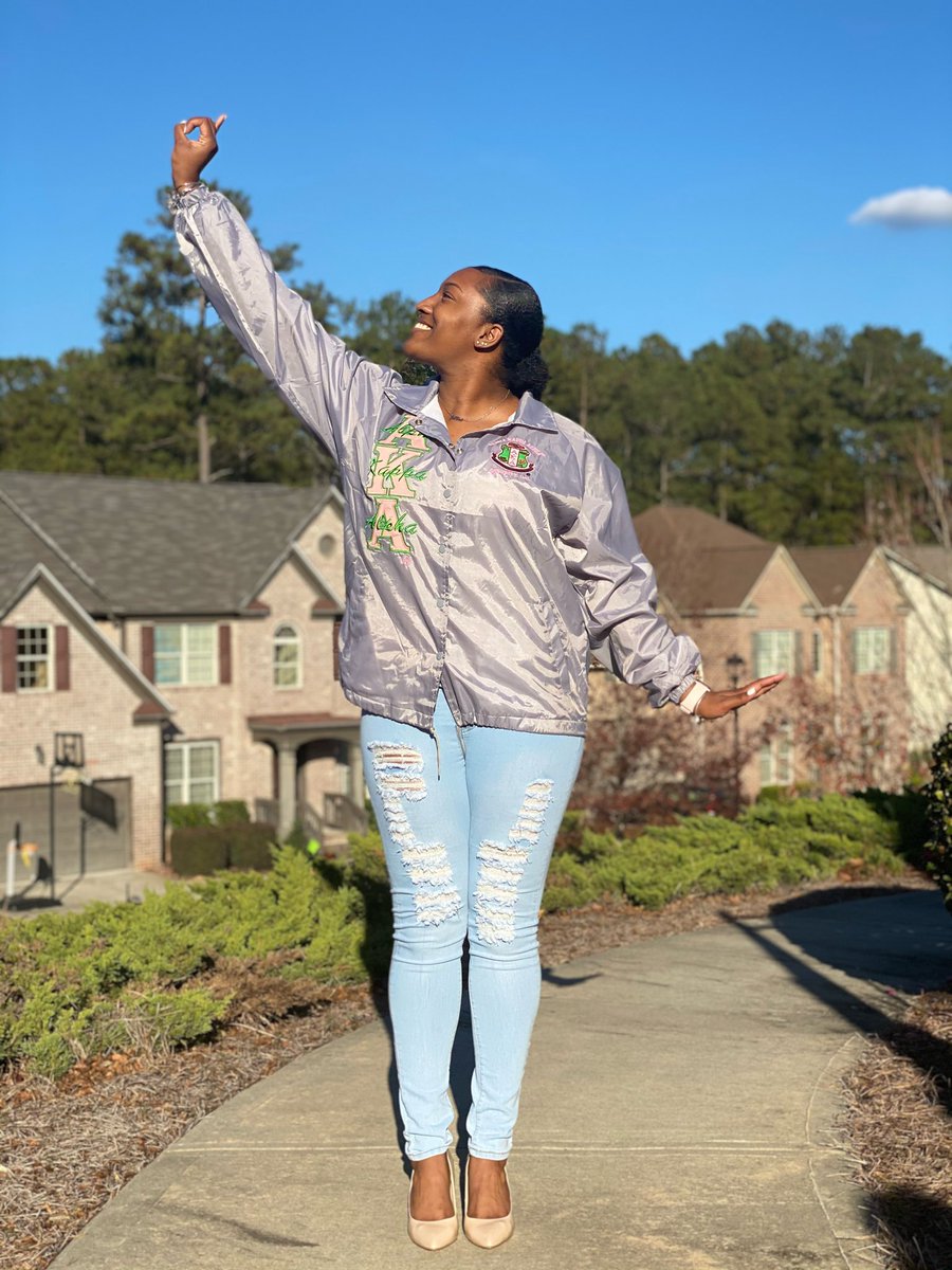 eLeigh1976's tweet image. My daughter, my friend, my ASU Legacy, now my AKA Legacy!! I am so proud of how you have evolved! Introducing...IVYlution!💕💚💕💚💕💚 #BetaPi #Fall2020 #107 #MyASU #AKAlegacy @nyajanaee