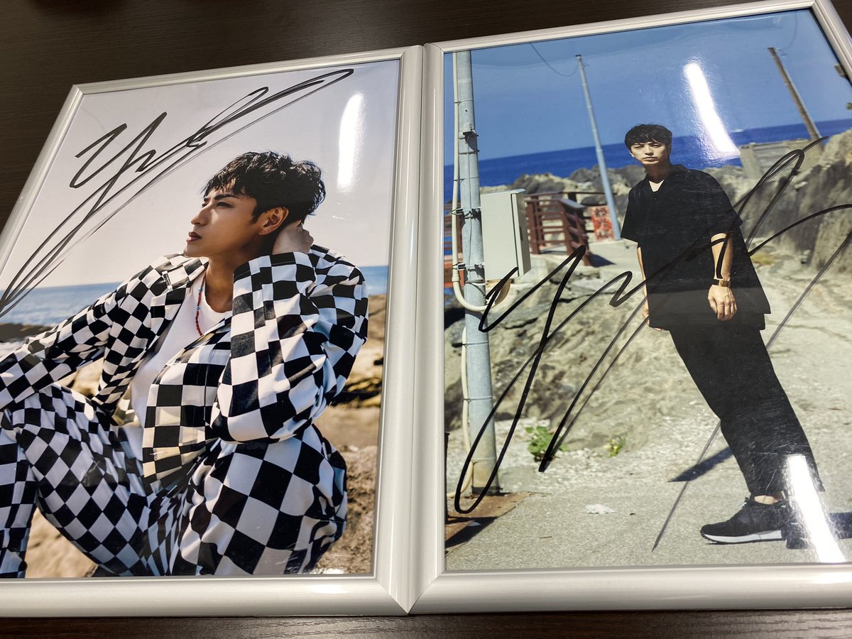 中村優一 11月21日名古屋 22日大阪 23日東京の写真集 イベント スタッフさんにお願いして当日券も出していただける事になりました そして 会場にて写真集発売記念グッズとして サイン入りポートレートの受注やブロマイドの販売もしてます 宜しく