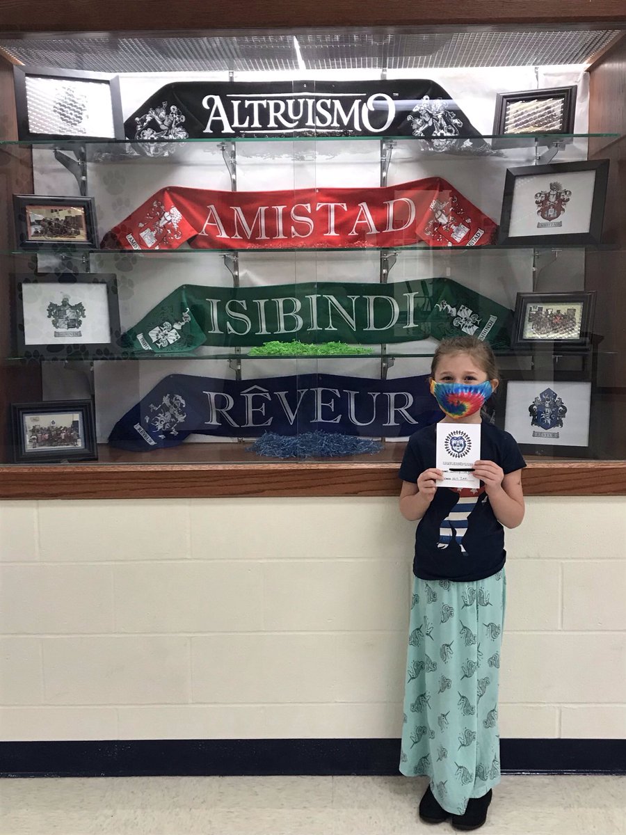 Principal_PeteJ's tweet photo. Meet some amazing Lakeview Lion Leaders, who are always working hard and supporting others! #LVELeads #LVELearns #LionsStickTogether https://t.co/CIt9NzXEOU