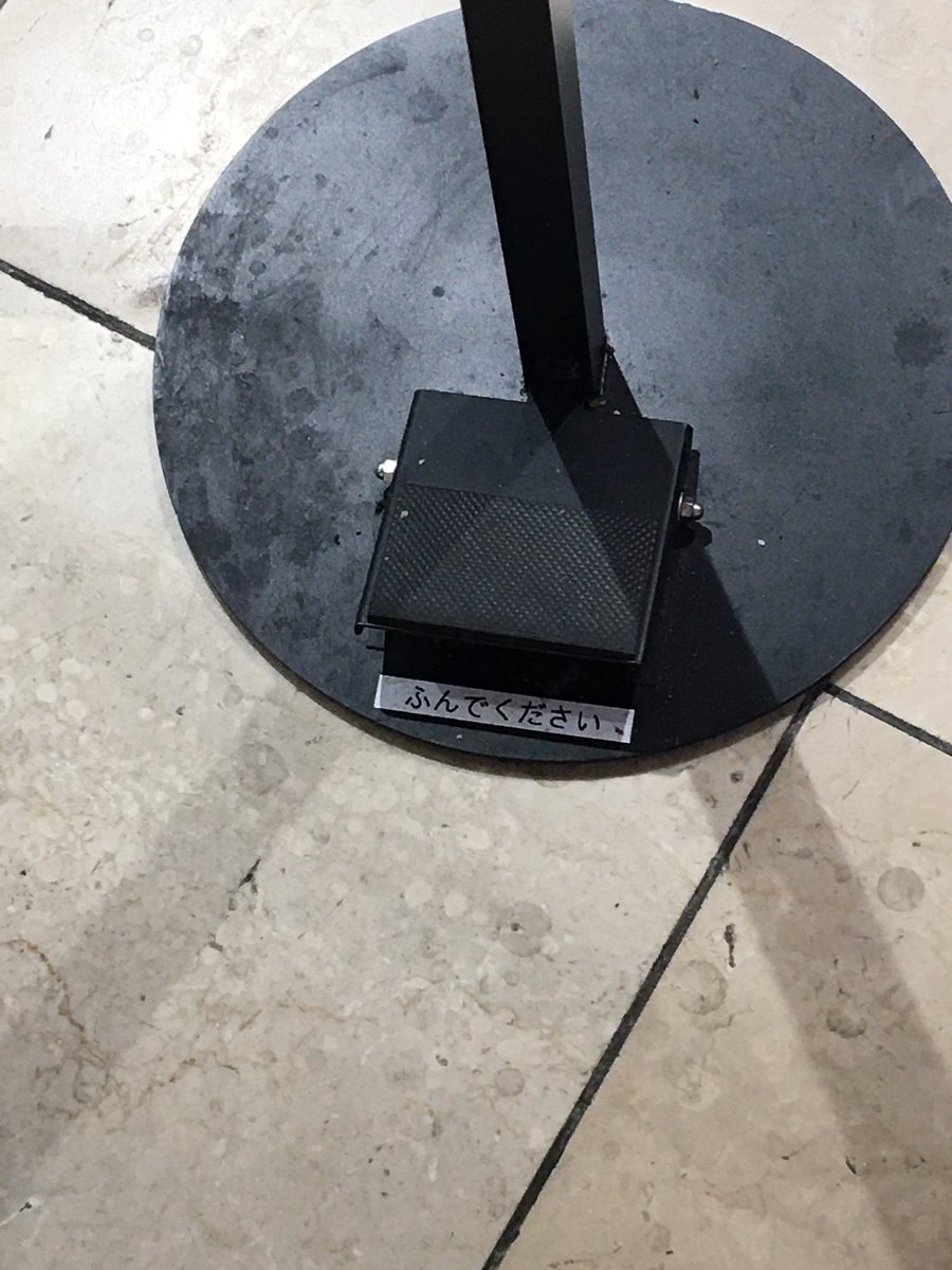 OttackVideo's tweet image. 推しメンにお願いしたいチェキのポーズ第１位