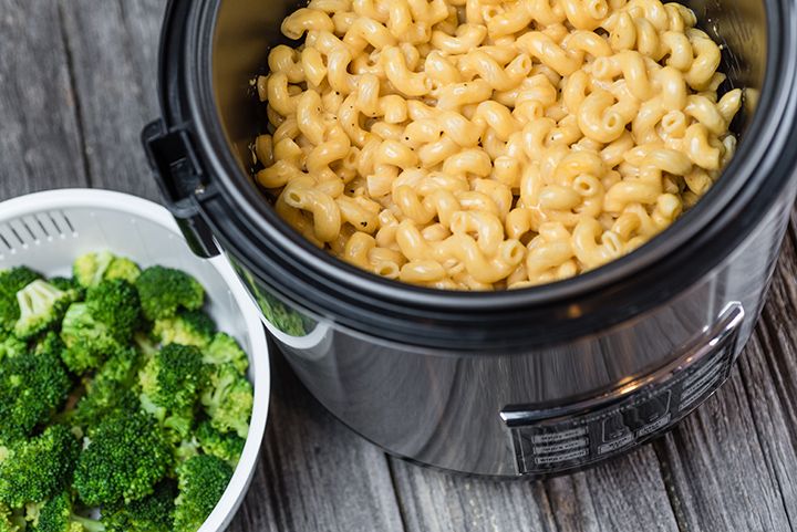 PearlteaRizzy's tweet photo. Jokes aside, rice cookers can cook other than rice. It's a handy piece of tech for your kitchen UwU https://t.co/St1vQwBaEY