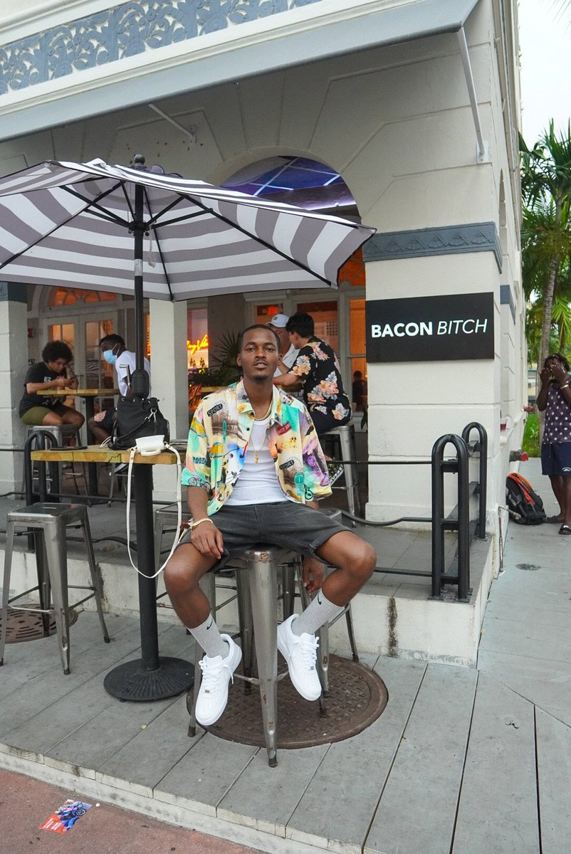 nasir_official's tweet photo. Keep it a hundred like I’m running a fever💯🔥😎 https://t.co/r6zM6iNNE3