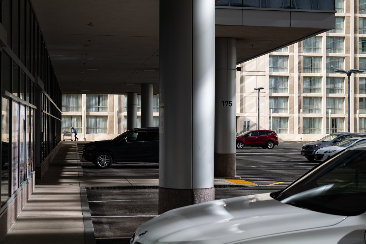 HalGregersen's tweet image. I am grateful for the creative powers of light... #givethanks #composeandwait @SFWorkshops #Boston  #leicasl2