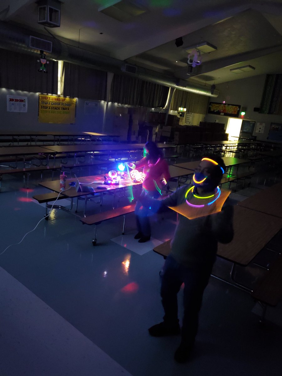 Glowing with Thankfulness at Ewing Elementary <a href="/fresnounified/">Fresno Unified</a> <a href="/BobNelson_FUSD/">Bob Nelson</a> <a href="/kim_mecum/">Kim Mecum</a>