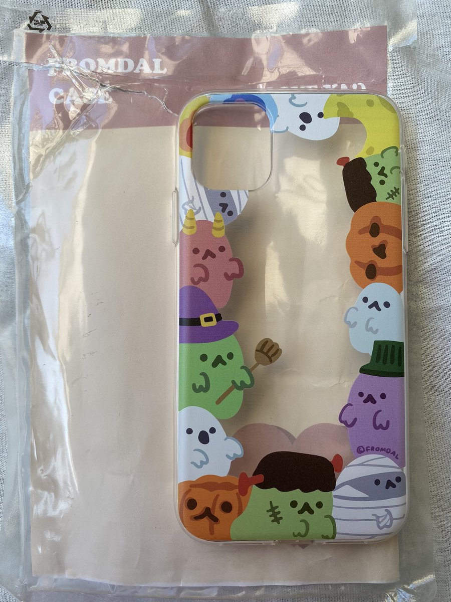 pigone01's tweet photo. ☄️ ส่งต่อเคสไอโฟน 11 น้องผี fromdal ของแท้ราคา 200 บาทรวมส่ง ใช้งานไป 1 ครั้ง สภาพดีมาก แถมฟรีเคสสีม่วงของใหม่ ขอดูรูปเพิ่มเติม dm มาได้เลยงับ #ส่งต่อ #เคสไอโฟน #เคสไอโฟน11 #ส่งต่อเคส #พรีเกาหลี #fromdal https://t.co/elCgG2nfvY