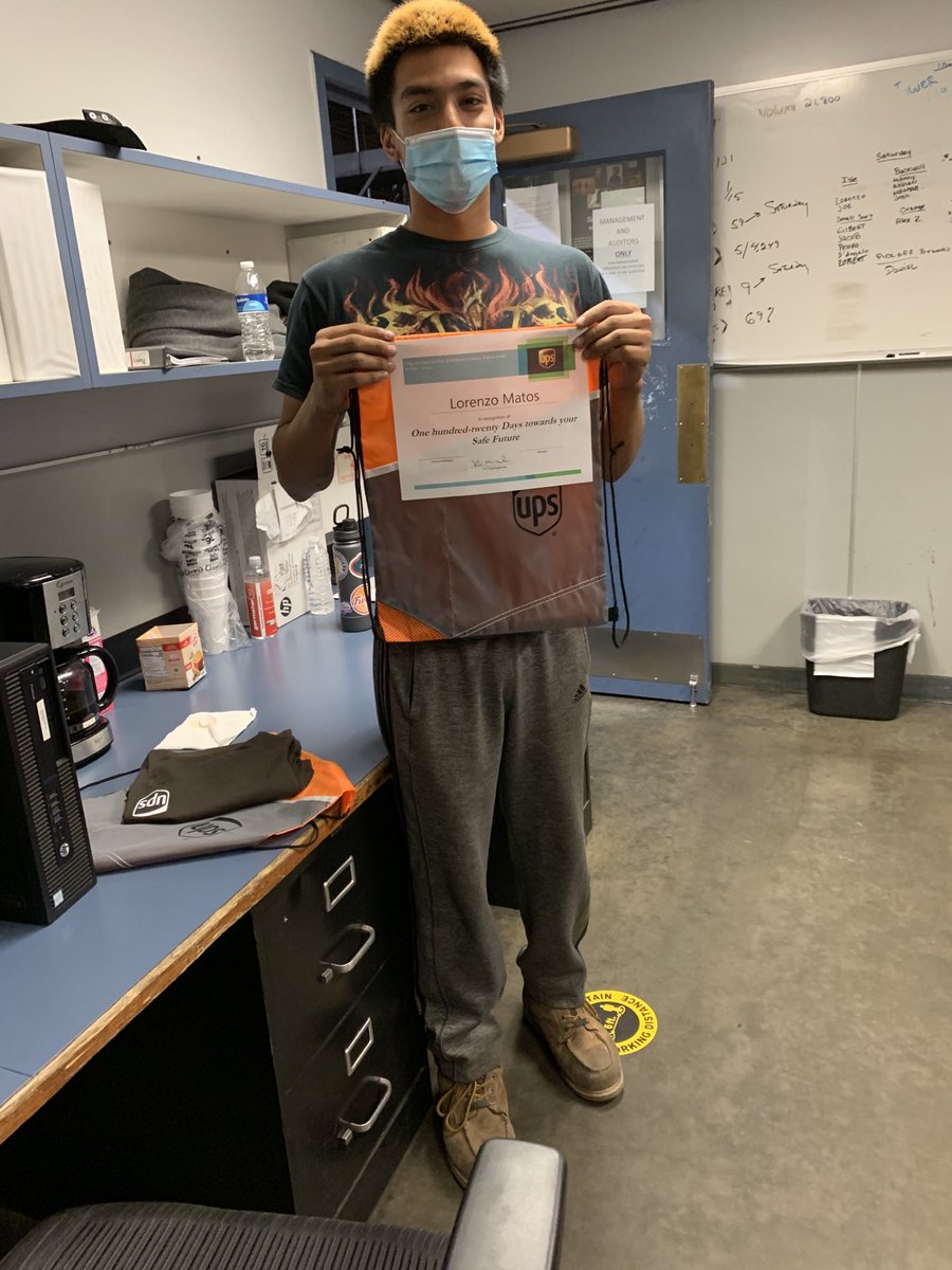 Michelle Martinez (@michelle4ups) on Twitter photo Our second round of recognition 120 days and going strong. They love their jobs! We are so glad to have you on our team.<a href="/jrindafernshaw/">Fern Shaw</a> <a href="/melirere/">Melinda Herrera</a> <a href="/DEncaladeUPS/">Don Encalade</a> <a href="/LaMesaCenter/">La Mesa Center UPS</a> <a href="/ElCentroUPS/">UPS El Centro</a> Our second round of recognition 120 days and going strong. They love their jobs! We are so glad to have you on our team.<a href="/jrindafernshaw/">Fern Shaw</a> <a href="/melirere/">Melinda Herrera</a> <a href="/DEncaladeUPS/">Don Encalade</a> <a href="/LaMesaCenter/">La Mesa Center UPS</a> <a href="/ElCentroUPS/">UPS El Centro</a>