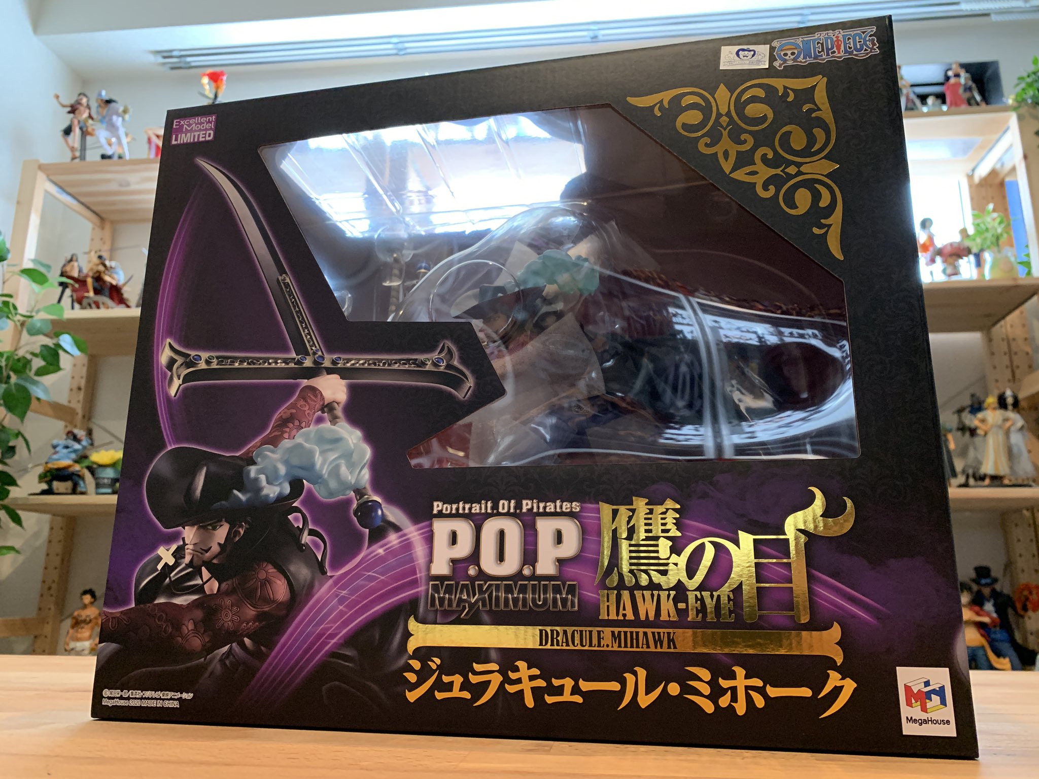 麦わら屋 ワンピースフィギュア グッズ Pa Twitter ミホーク到着