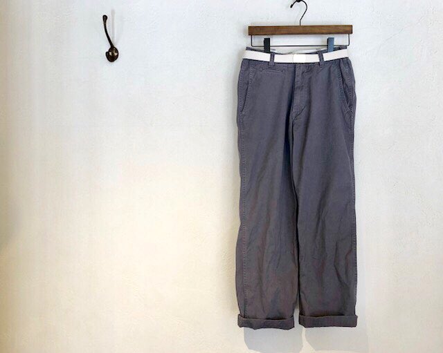 nr_jiyugaoka's tweet photo. 《 Master&amp;co.》

ご好評頂いているチノロングパンツからL.GREYが新色で入荷。
ストレートの綺麗なシルエットで、ベルト付き。
丈夫なコットン素材でタフに使って頂けます。

チノロングパンツ
color : L.GREY / BEIGE / BLACK
(スタッフ身長150cm)

#nestrobe  #ネストローブ #自由が丘 #masterandco https://t.co/RsNiWxpsg2