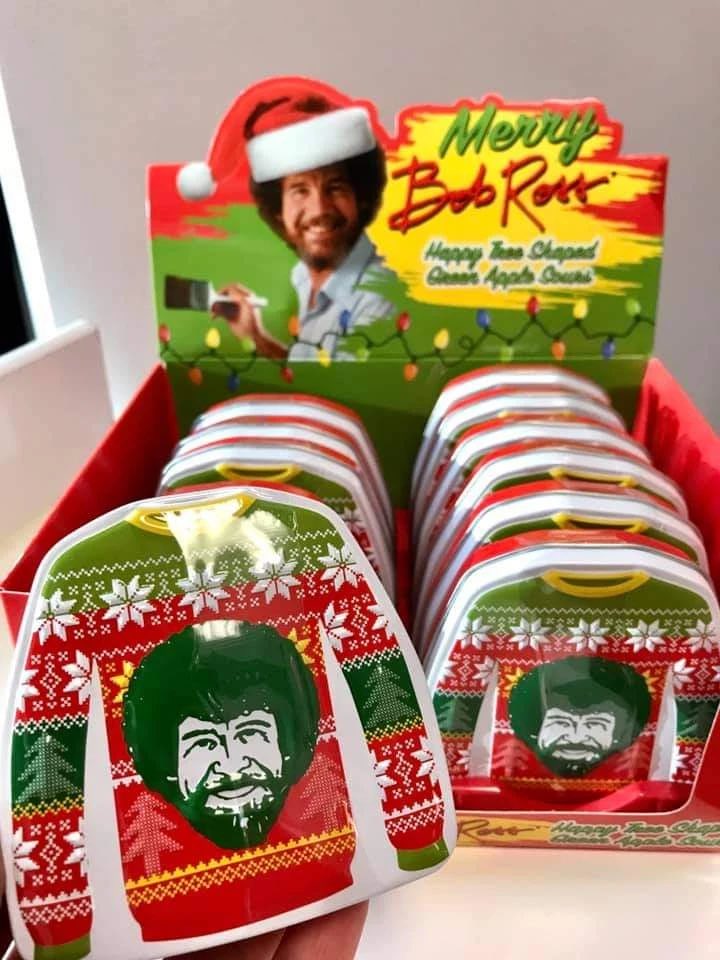 HungryChristel's tweet photo. #buylocal and fill those stockings for the holidays! @teeyahsWPG does curb side pickup and delivery in #Winnipeg ! https://t.co/tFQpYyYILJ https://t.co/oO36IA6x1Y