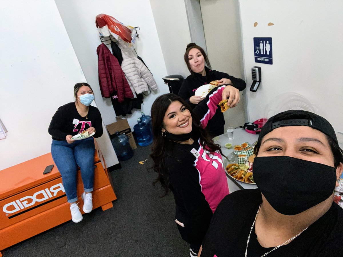 CC Comm store in Lacey, WA enjoying lunch on LG! Thanks for your support. 
<a href="/TyTykim001/">TY Kim</a> 
<a href="/suehyun_chung/">Suehyun Johan Chung</a>
<a href="/RobertCulp/">Robert Culp</a> 
<a href="/MrJeremyJoseph/">Jeremy Joseph</a>
