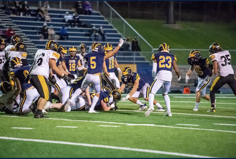 Champions🏆 Best defense in the state no doubt giving up only 20 points the entire season. Love you seniors❤️ #ForCap