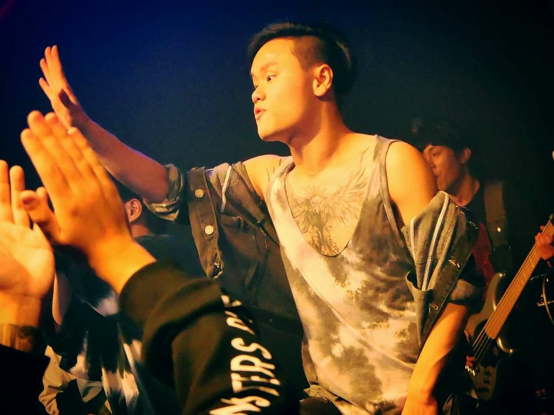 MonstersDive's tweet photo. 20201108 'MMC'

#monstersdive #posthardcore #metalcore #diveordie #unsigned #koreanmusic #southkorea #korea #seoul #MMC #show #live #performance #liveperformance #gig #festival #concert #lights #몬스터즈다이브 #포스트하드코어 #메탈코어 #밴드 #인디밴드 #문래메탈시티 #공연 #라이브 https://t.co/3LDIiDIonT