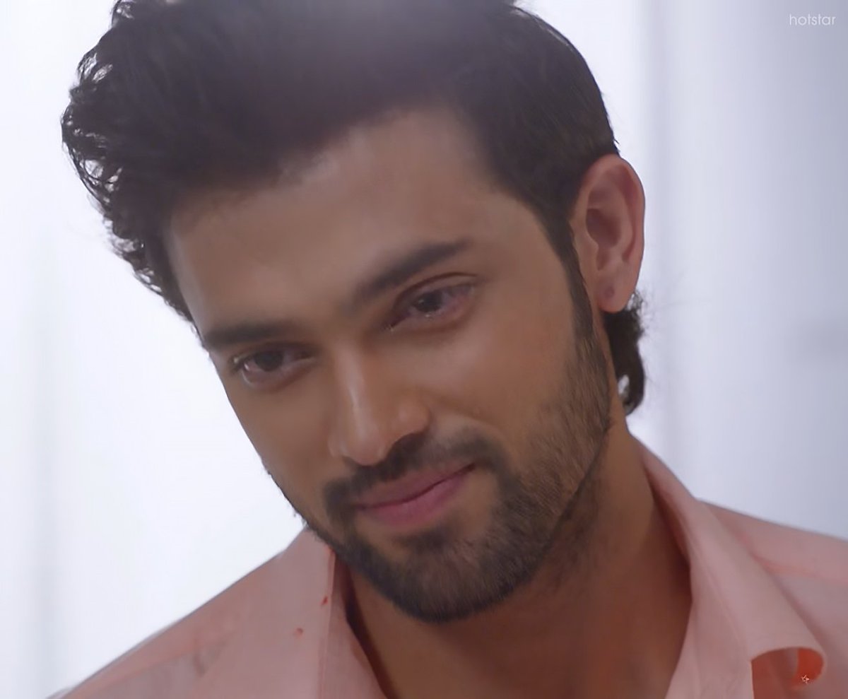 "Hum parents ban gaye, Mrs. Prerna Anurag Basu" utter his lips as eyes sparkle & tears roll down - tears of joy, pride, relief & jubilation! #AnuPre gaze at each other, smile & cry as they live the most precious moments of an entire lifetime!  #ParthSamthaan  #KasautiiZindagiiKay