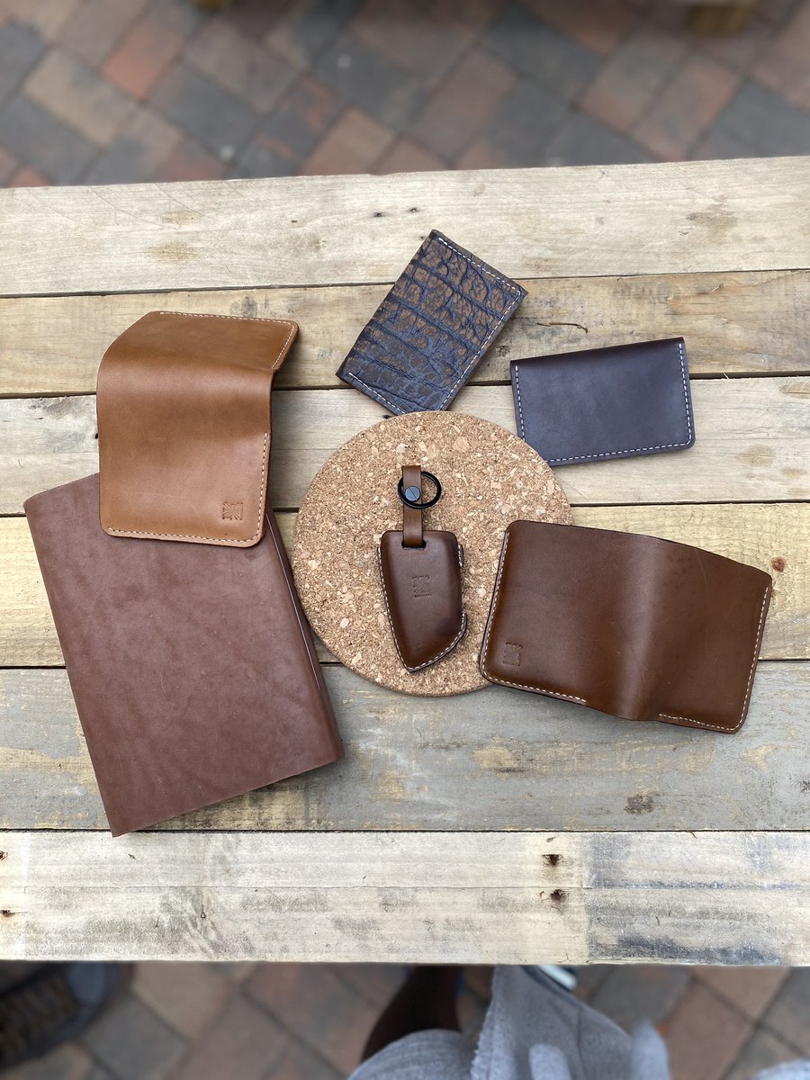 NRCreations4's tweet photo. Calling all lovers of custom made leather goods. These are some of the items we will be showing off at the vintage and artisanal market this Sunday. Please re-tweet #djsbu #BlackFriday2020 #BlackOwned #shoplocal #madeinafrica #madeinsouthafrica #madeinjoburg #ProudlySouthAfrican https://t.co/oUGpFo7TXd