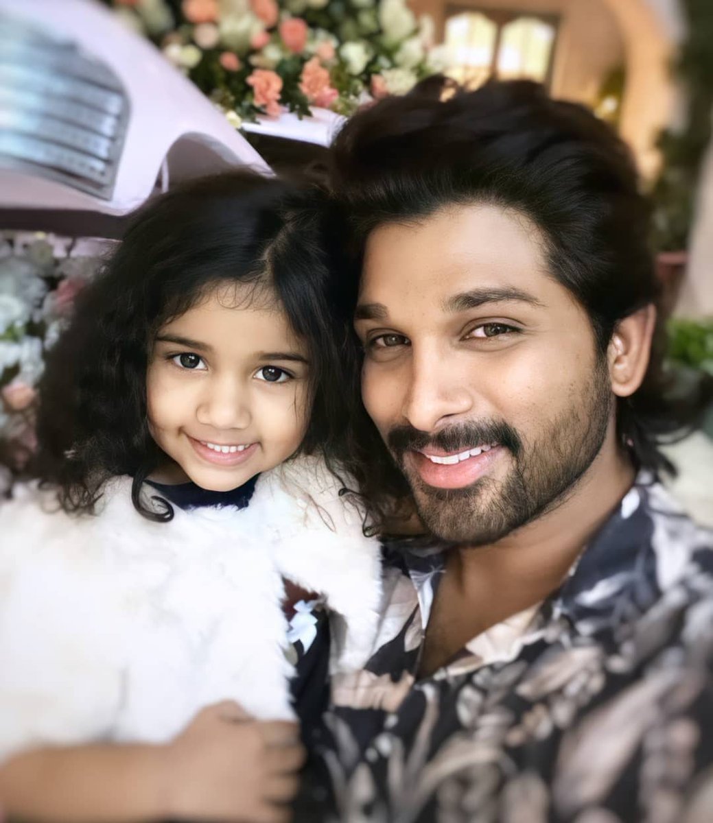 TrendsAlluArjun's tweet photo. Wishing Our @alluarjun's Little Angel Allu Arha a very Happy Birthday 😍😍

#HBDAlluArha @alluarjun #Pushpa https://t.co/17lB6iYKwU