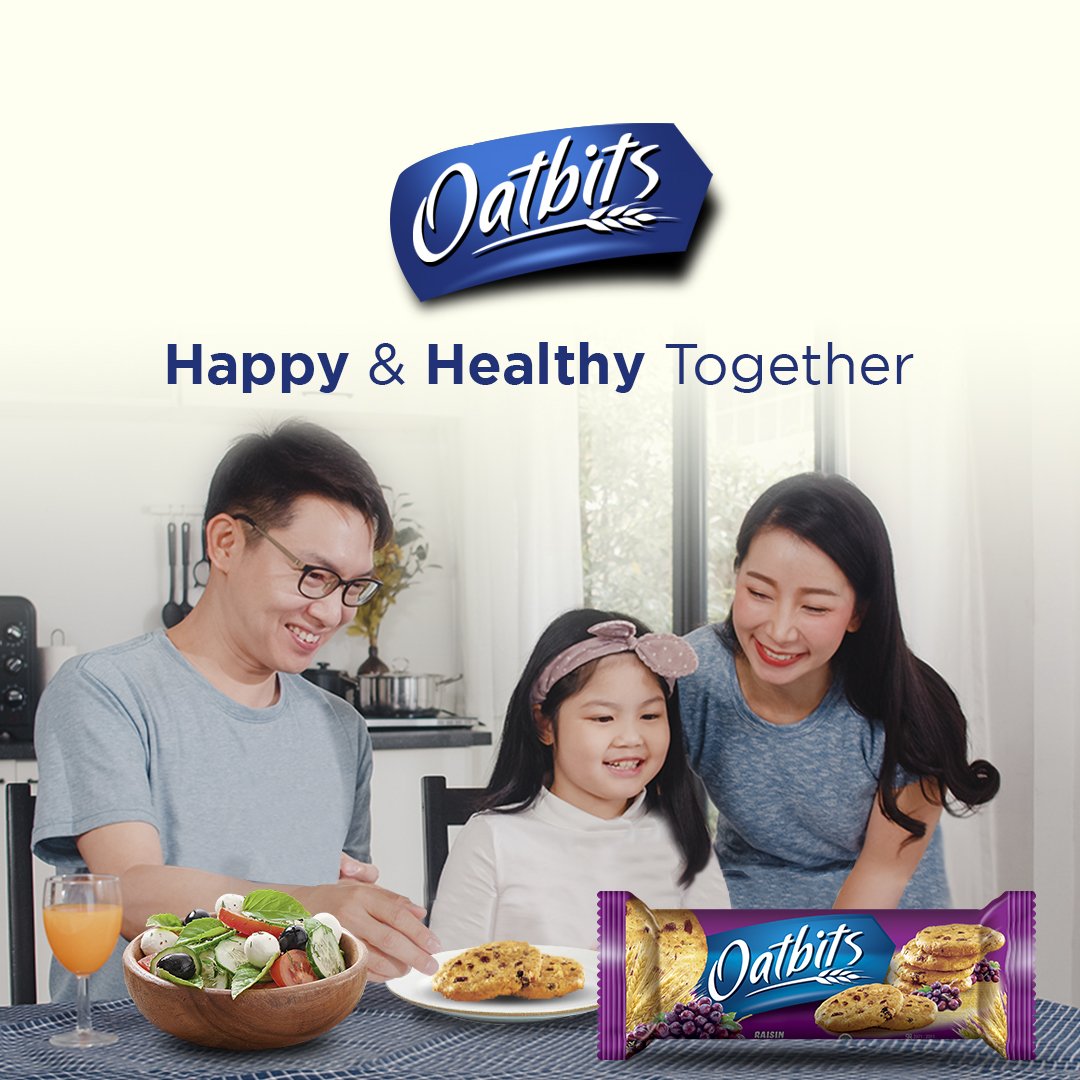 Weekend seperti ini sangat cocok nih untuk mempererat hubungan keluarga,Oatlovers.Salah satunya bisa dilakukan dengan membiasakan makan bersama.Dan pastinya hidangannya harus yang sehat yah,Oatlovers.
#everydayishealthy #oatbits #oat #raisin #camilansehat #happyfamily #familytime