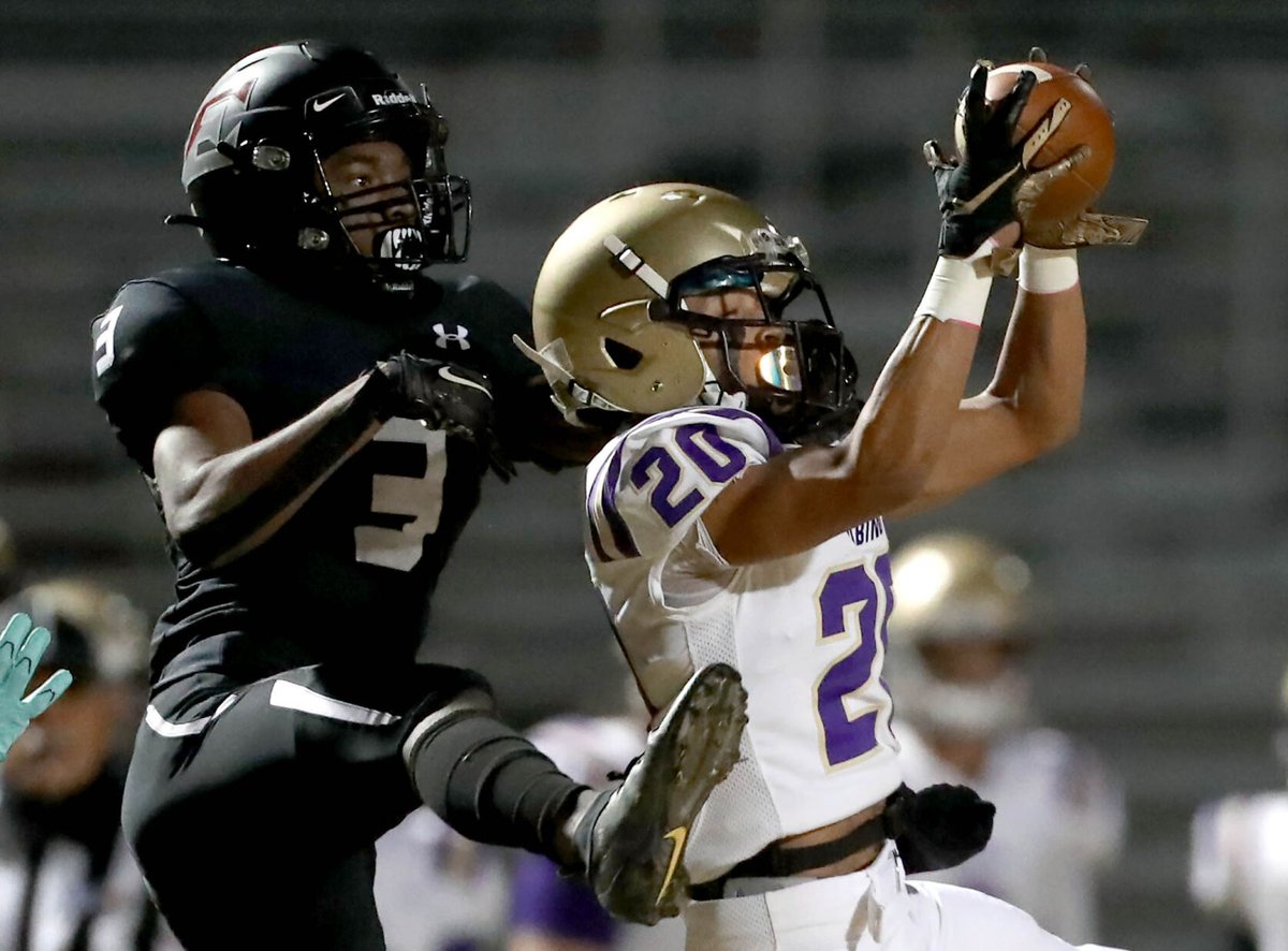 HSTucson's tweet photo. Sabino Sabercats spoil Empire Ravens' season opener, Senior Night in 61-7 drubbing https://t.co/MZ5YDiD8n1 https://t.co/uWoAChBDGS