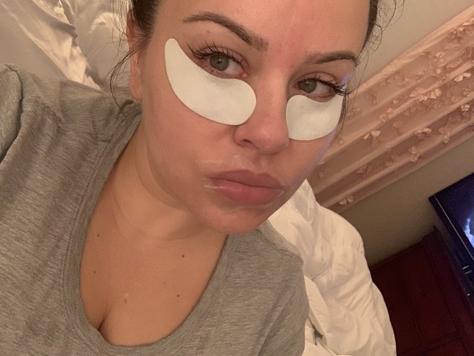 Am I still cute? https://t.co/IQ4dMhoPfc