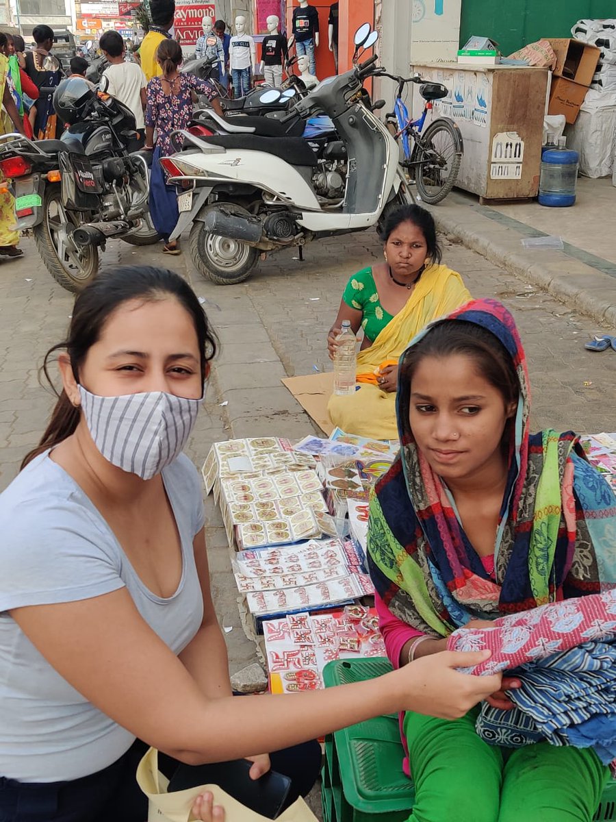 pledgeasmile's tweet photo. A kind gesture can reach a wound that only compassion can heal. https://t.co/9CFH7xHU0G