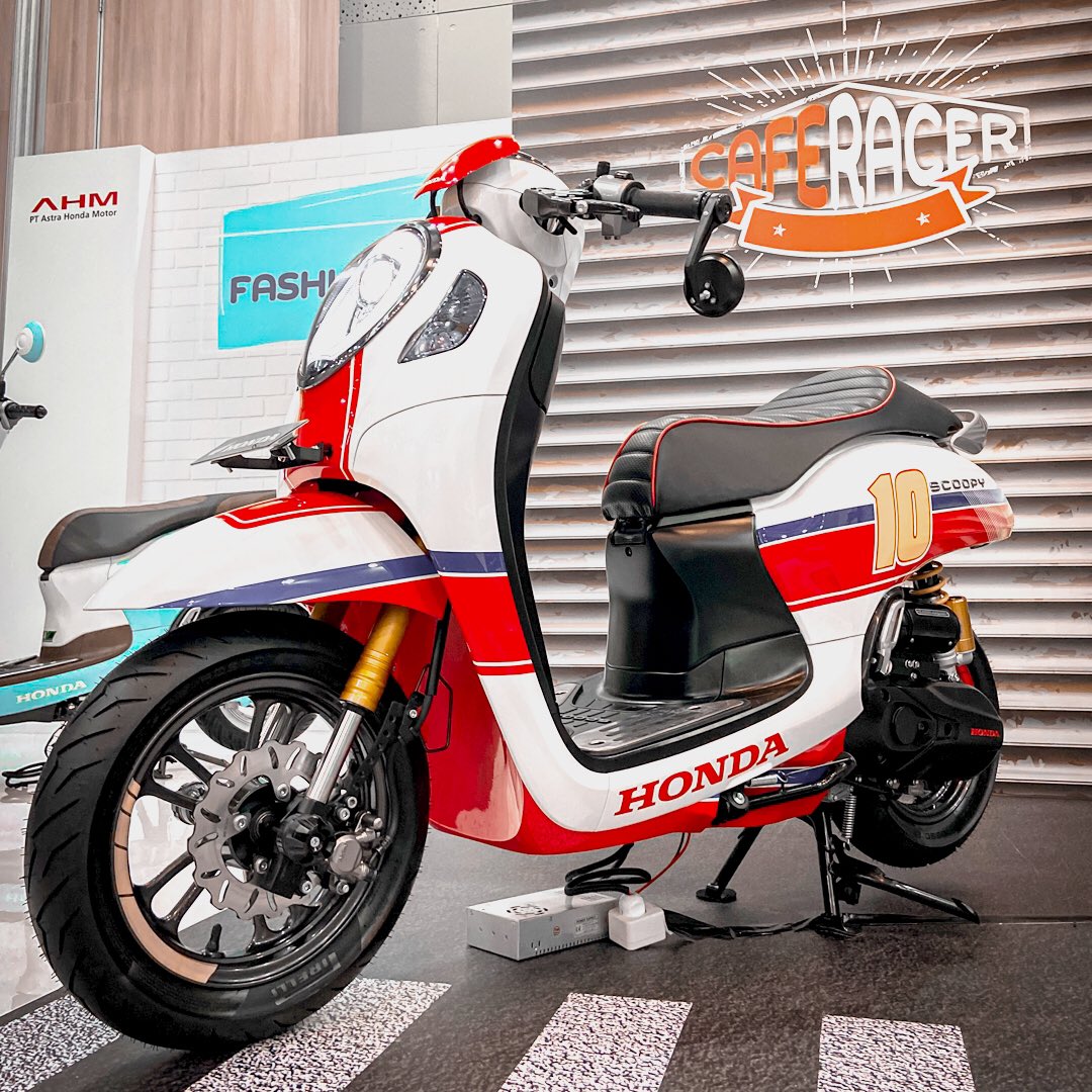 Welovehonda Na Twitterze All New Honda Scoopy Custom Bike Cafe