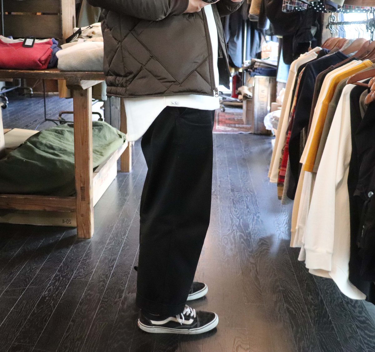 audience_jp's tweet photo. リモンタナイロンの特徴でもある程よい光沢感が上品で高級感を漂わせたダウンジャケット。
今年もおすすめですよー。
【AUD2938】¥28,800+tax
https://t.co/bNzTOUcetQ
#オーディエンス
#ダウン
#ダウンジャケット
#キルティングダウン
#リモンタ
#小松マテーレ
#リモンタ小松
#limonta https://t.co/jhjGHzN1Mu