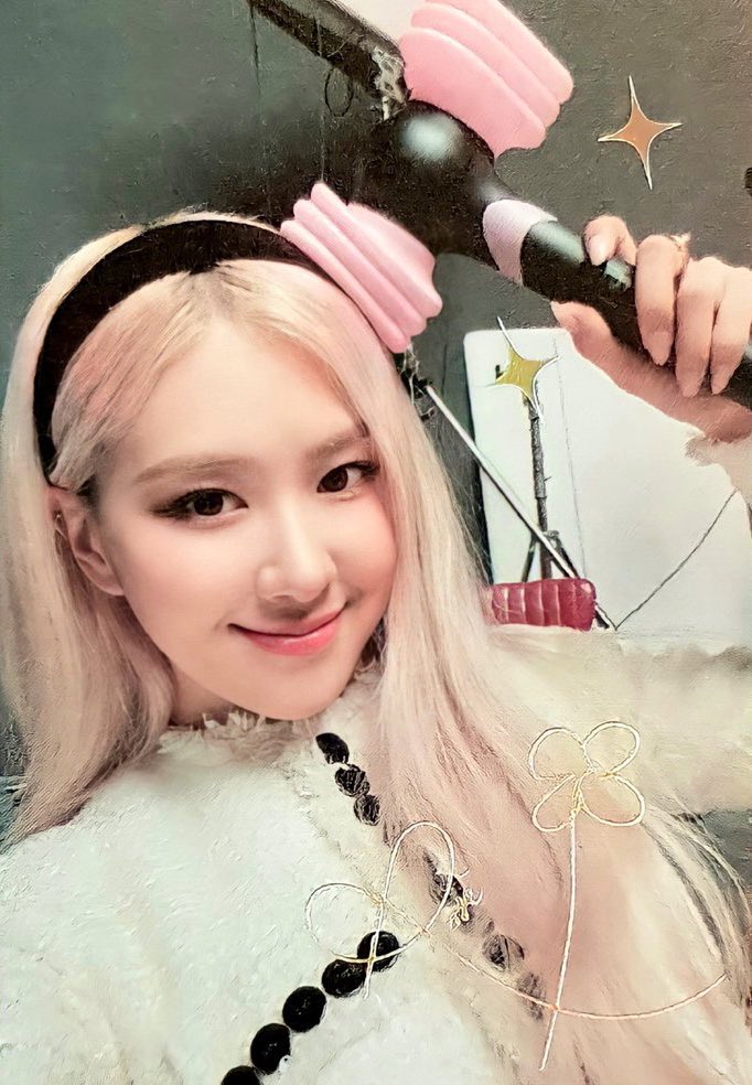 roseyarchive tweet picture