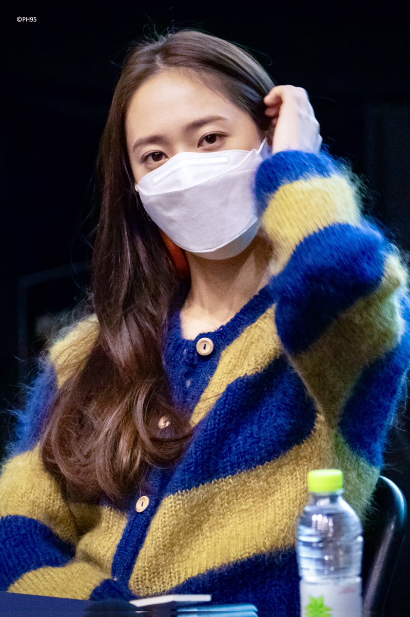 ph090905's tweet photo. 201120 #애비규환 메가박스 코엑스 

👀

#정수정 #크리스탈 
#JungSooJung #Krystal https://t.co/xmzCebVzxn