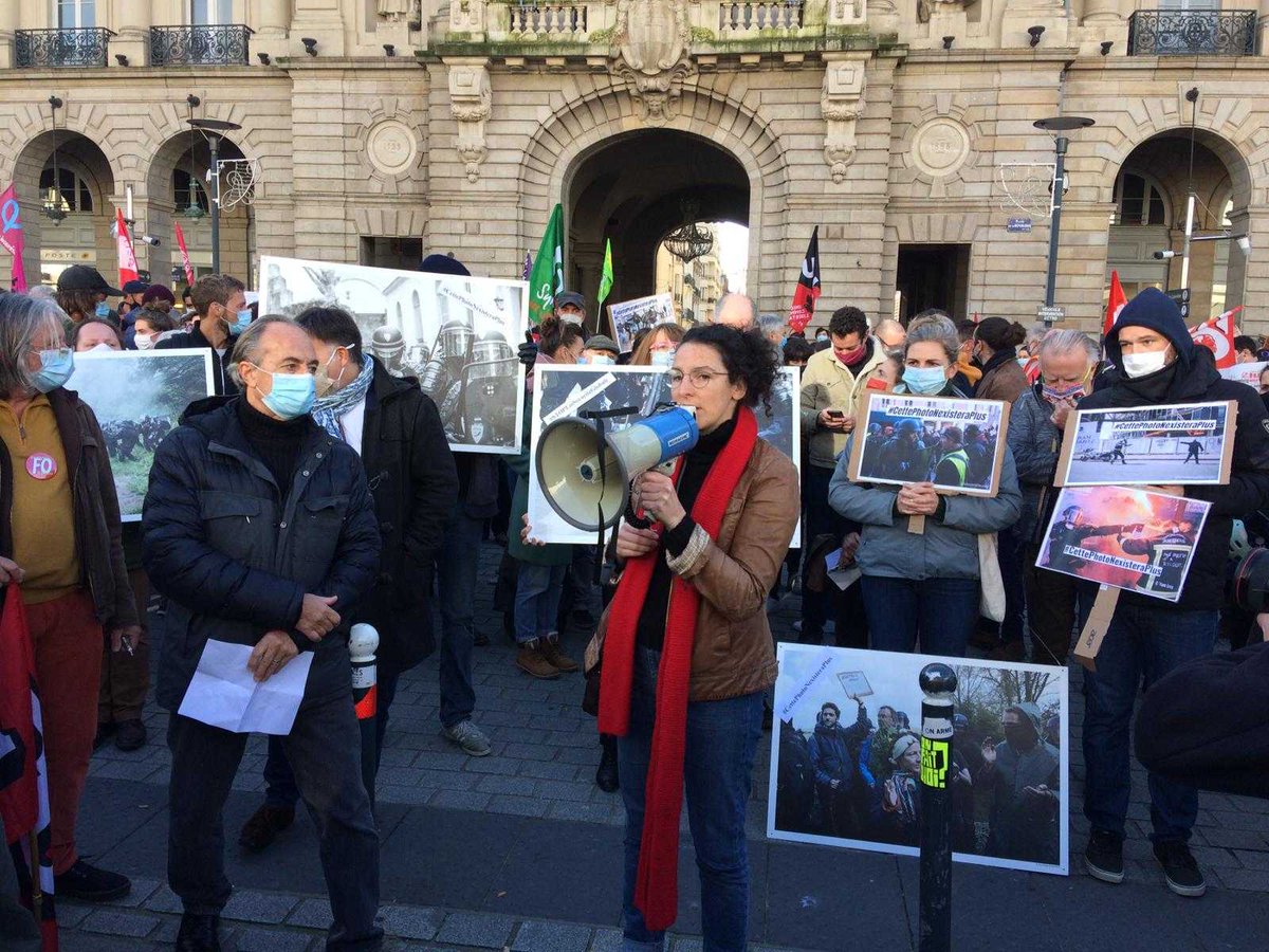 pigist's tweet photo. #StopLoiSecuriteGlobale 
35 rassemblements prévus partout en France aujourd’hui. Vous en êtes ? ce matin @pigist était à Rennes !
Toutes les infos ici
➡️https://t.co/i2EffbOHEb https://t.co/Sl1LXfLRda