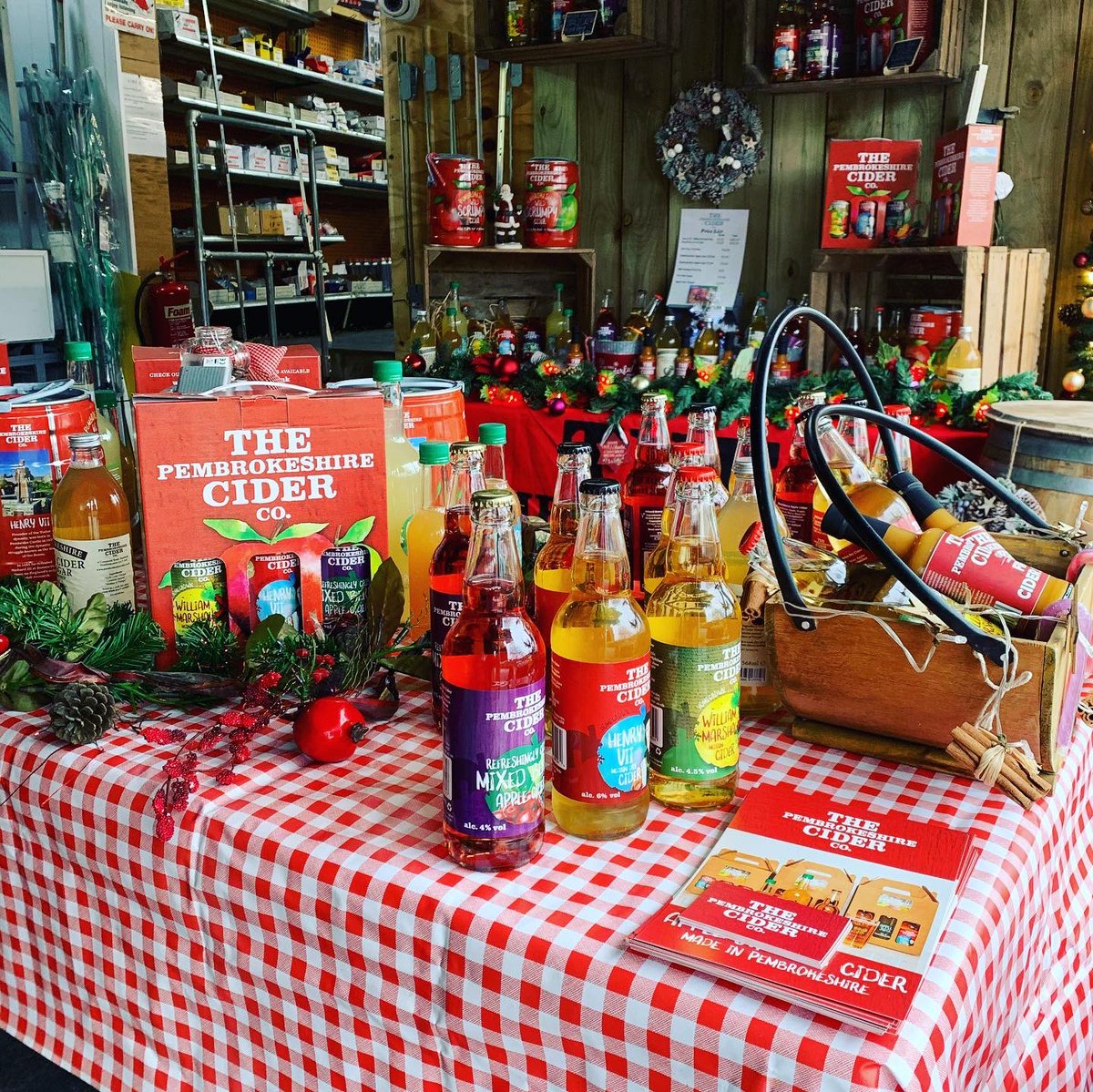 Xmas shop now open at Halsteds, Commons Road!! Come along and get your Xmas sorted 😉 we have Gift Vouchers available and our new Xmas Hamper 🎄🎁 #Christmas2020 #cider #applejuice #firecidersauce #cidervinegar #shoplocal #pembroke #pembrokeshire #Christmasgifts #scrumpy