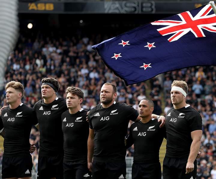 Amb l'empat d'avui la classificació queda:
Nova Zelanda 6p (+26)
Argentina 6p (+10)
Austràlia 6p (-36)
Dues jornades:
Argentina vs NZ
Austràlia vs Argentina
Els All Blacks ho tenen de cara tot i el trist paper dels últims dos partits. https://t.co/3wZIDINyOW