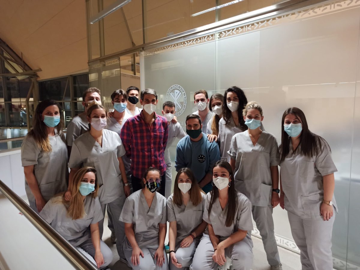 •NUEVO RETO, NUEVA EXPERIENCIA•
Manuel Pereira, profesor en el Master Oficial de Podología Deportiva de la Universidad Católica de Valencia. 
Su método, BIOMECÁNICA FUNCIONAL GLOBAL sigue expandiéndose a pasos agigantados, obteniendo así un nuevo reconocimiento académico.