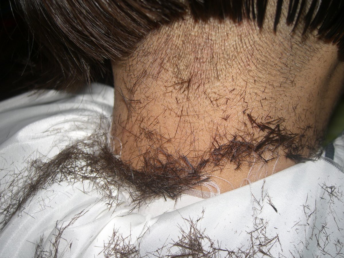 wertz41's tweet photo. #undercut #napeshave #nape #haircut #hairfetish https://t.co/hT940vuqDt