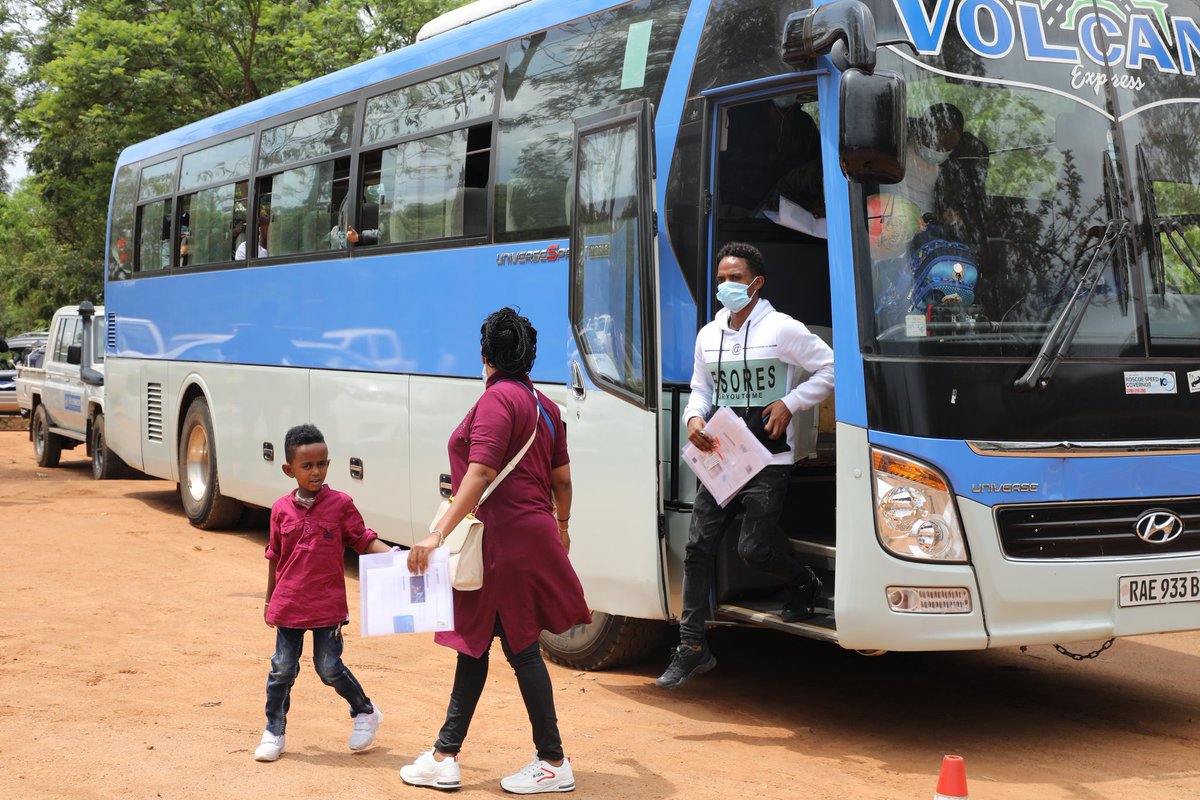 RwandaEmergency's tweet photo. 79 refugees and asylum seekers recently evacuated from Libya, after a transit in hotels for #COVID19 test complying with the protocol on COVID-19 Prevention measures, have safely arrived in Gashora Transit Centre where they will be hosted. https://t.co/OgXXemDj6w