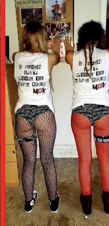 shelbyEST1990xx's tweet photo. Exactly 4 years ago @laken19xx made the most memorable shirts for @machinegunkelly anyone’s ever seen in a crowd. We spent the next 4 years making our own shirts dedicated to certain songs/eras cuz he liked em so much. #IfFoundPleaseReturnToColsonBaker #AlphaOmegaTour https://t.co/HXSXrgso7b