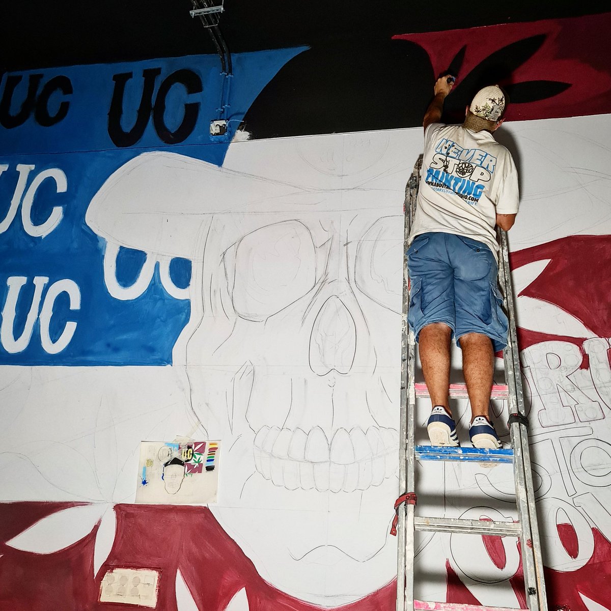 aboutart_studio's tweet photo. ARTE PERSONALIZADA 
Urbam Cream (pintura mural)  
6 días https://t.co/sMEF0v1SEE
