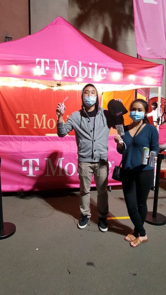 AllisonStumpf1's tweet photo. T-Mobile loves you Ventura! Great night at Concerts in Your Car w/ @kaskade! #STRMarketing #TMobileGoesLocal https://t.co/i2tgF7MWvK