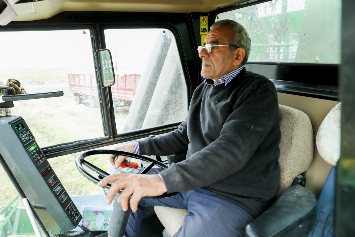 agrogovaz's tweet photo. Ağdamın keçmiş təmas xəttinin sıfır nöqtəsində yerləşən kəndlərində pambıq yığımına başlanıldı.
DAHA ƏTRAFLI: https://t.co/sMsToA5xx9 https://t.co/lyT99x6BSB