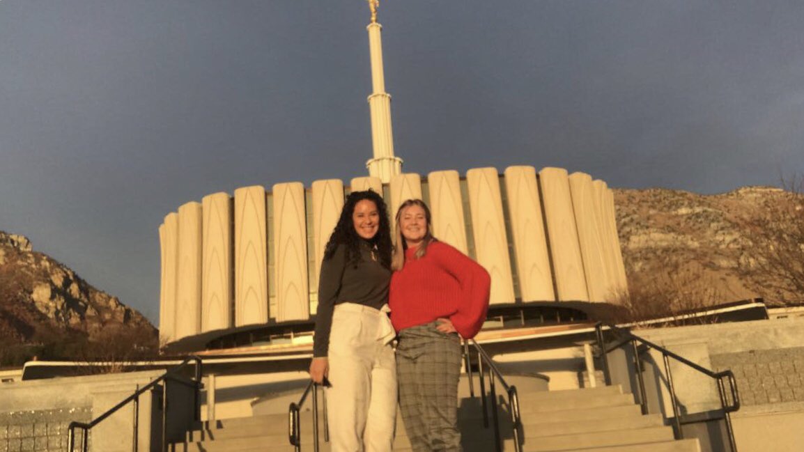 moonpie_2430's tweet photo. I’m so grateful for the opportunity I had to spend the day with my wonderful cousin and go to 5 different temples today. #givethanks https://t.co/lDiS85XvQe